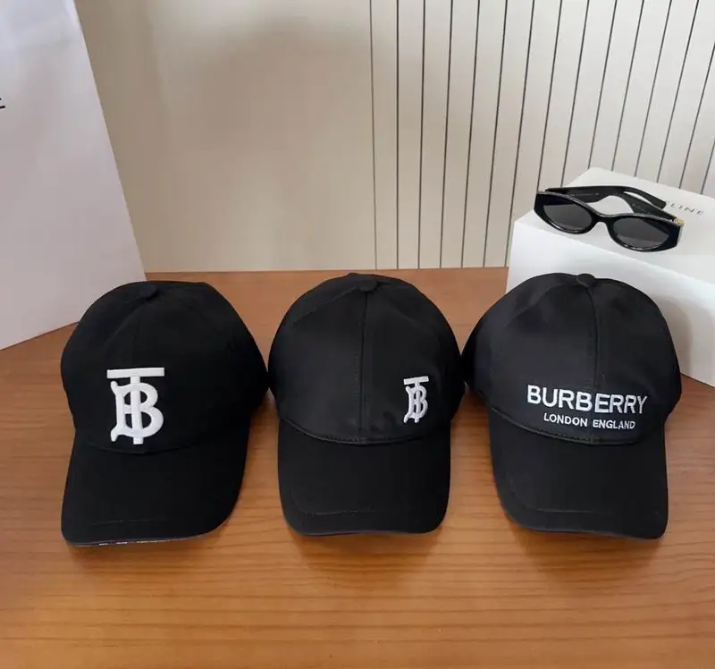 Burberry cap dx47